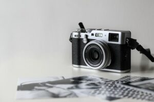 Fotografia produktowa – jak profesjonalne zdjęcia zwiększają sprzedaż w sklepie i social media